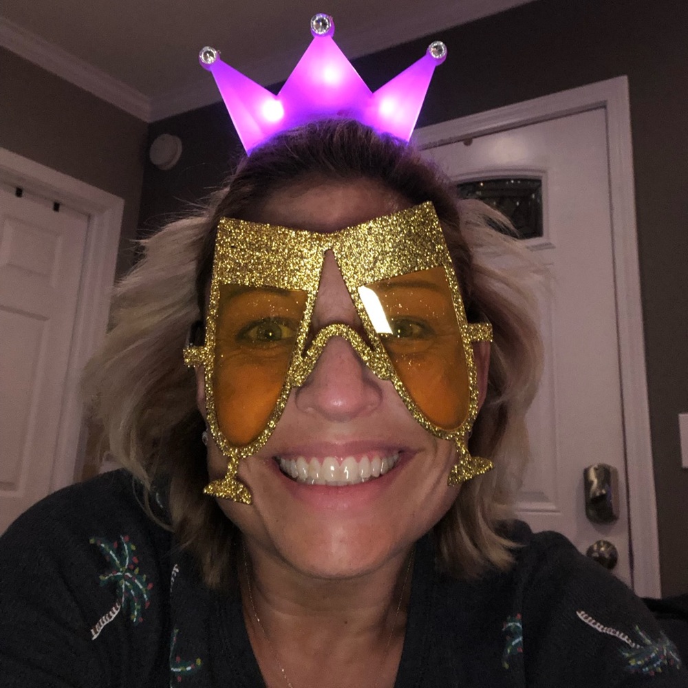 Meet your Posher, Jennifer